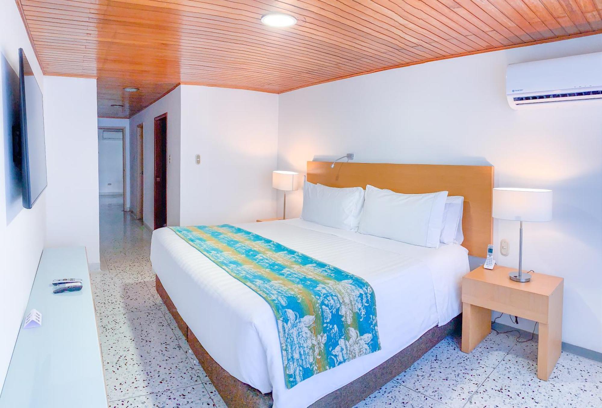 Hotel Dann Carlton Barranquilla Y Centro De Convenciones ภายนอก รูปภาพ A room at the hotel